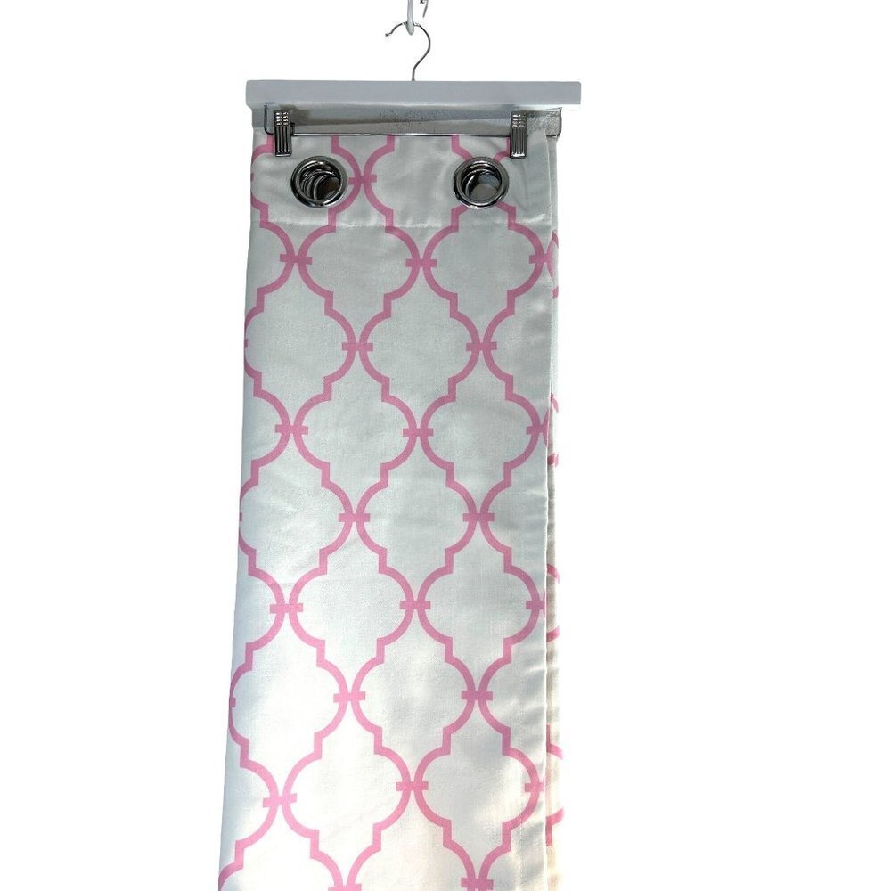 Bed Bath Beyond Curtains  Pink White Geometric Print 52 wide 63 Long 2 Panels